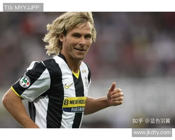 足球明星称王的传奇故事与荣耀时刻揭秘