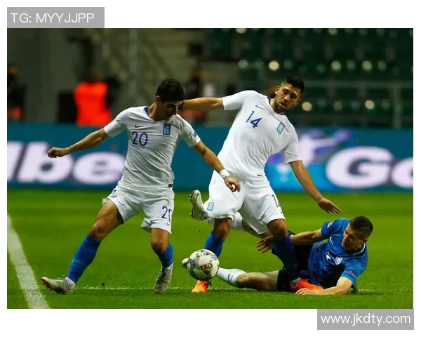 足球明星进球如同小便般轻松释放的幽默比喻